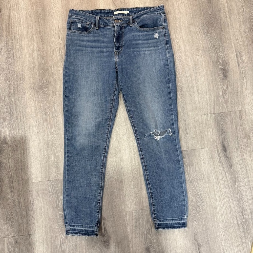 Levi's 711‎ Skinny Jeans Womens 30 Blue Distressed Stretch Denim 31x27